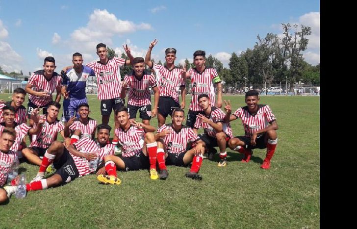 Los pibes de Los Andes festejaron en el Beranger.