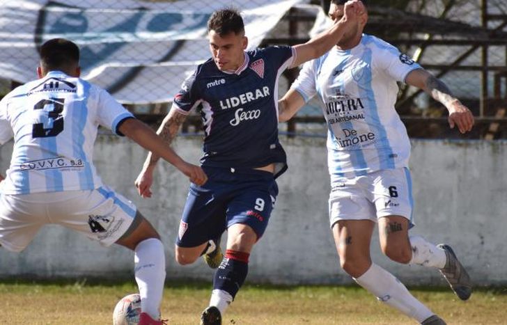 Quintana tuvo la más clara del primer tiempo.