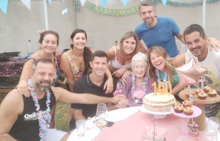 Celebrando la vida de Josefa de Banfield.