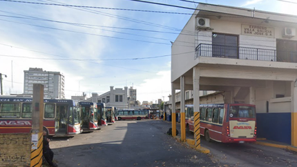 La terminal de la 266, un punto neurálgico para Lomas de Zamora.