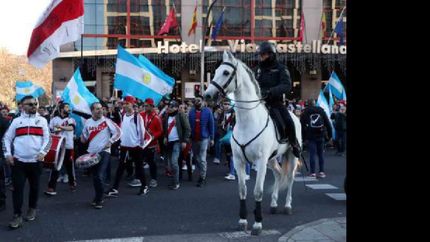 la superfinal ya se palpita en los alrededores del santiago bernabeu