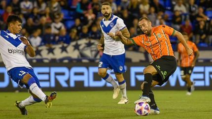 Alemán fue reemplazdo a los 29 minutos del segundo tiempo.