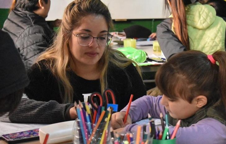 Lomas pone Palabra es el nombre del programa junto a Provincia.