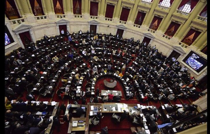 Un proyecto que llega con varios cuestionamientos.