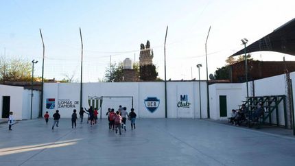 Construyeron unas 40 canchas.