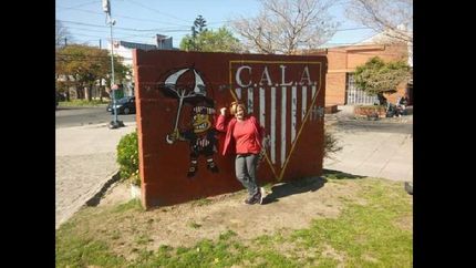 Ahora vive a pocas cuadras de la cancha de Los Andes. Ahora vive a pocas cuadras de la cancha de Los Andes.