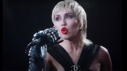 Midnight sky, el nuevo video de Miley Cyrus