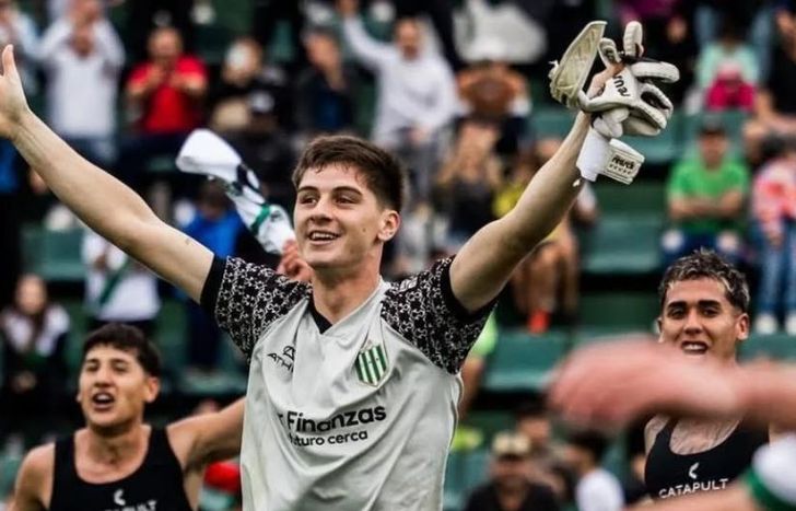 Vila, refuerzo en Caseros.