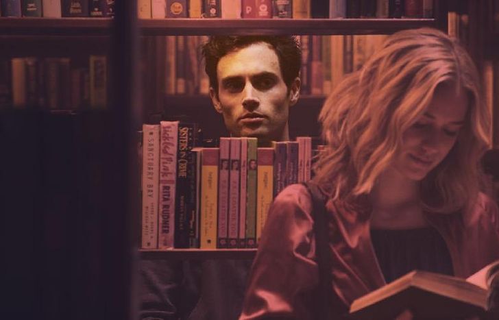 BASADA EN LA NOVELA DE CAROLINE KEPNES.