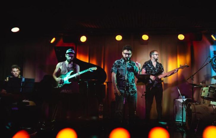 La banda vuelve a tocar en vivo.