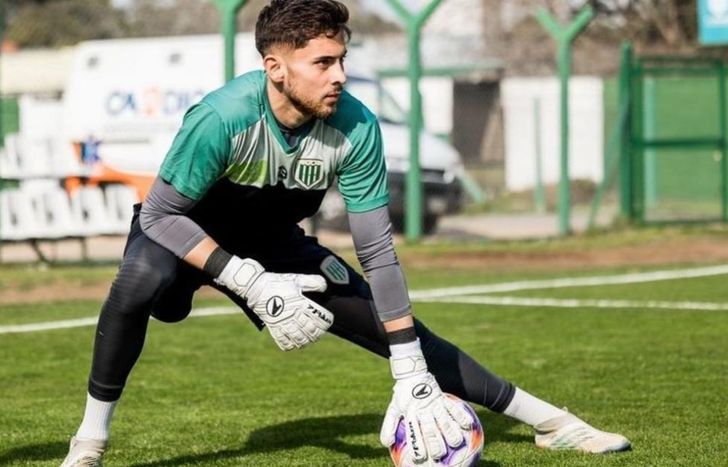 El arquero de Banfield cumplió con una destacada labor en la Vitoria Cup.