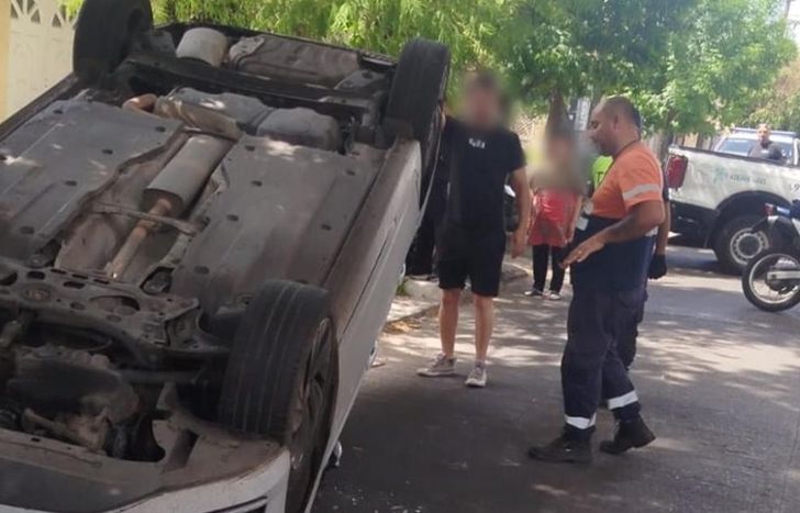 Así quedó uno de los vehículos tras el impacto.