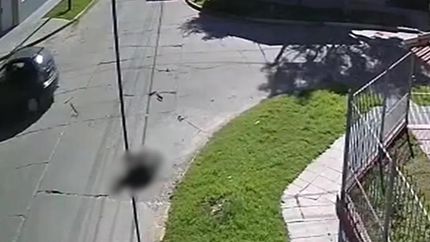 El momento en que Jonathan fue atropellado quedó filmado. El momento en que Jonathan fue atropellado quedó filmado.