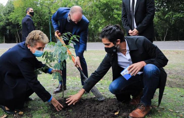 La Embajada de Israel donó las especies nativas.