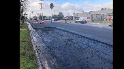 repavimentan frias, una avenida clave para unir distintos barrios de lomas