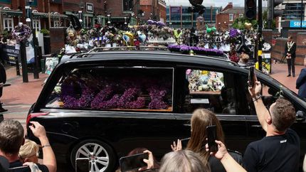 Último adiós a Ozzy Osbourne.