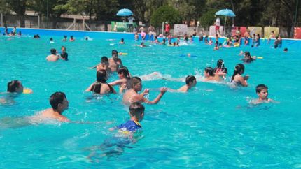 La pileta, centro de atracción para los más pequeños.