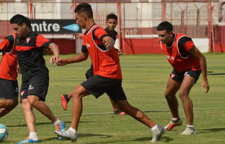 Maldonado, que marca a Galeano, es uno de los contagiados.