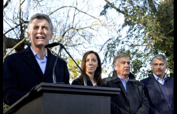 Macri_Azcuenaga_1