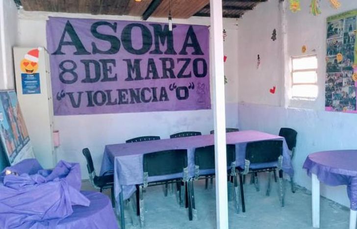 En La Haya 843, entre Unamuno y Milán, Centenario.