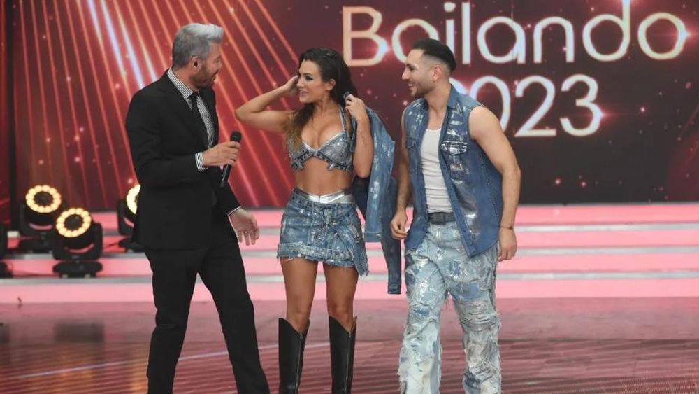 Camila Homs, picante en el Bailando.