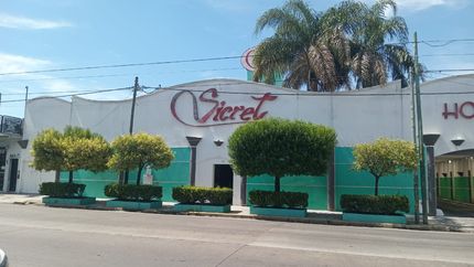 Con el paso del tiempo, Sicret se ganó una reputación en Lomas de Zamora.