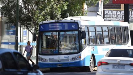 La interrupción en su totalidad de los servicios afecta gravemente a los comerciantes.