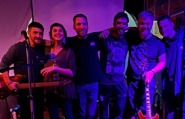 Reche Modo, de festejo.