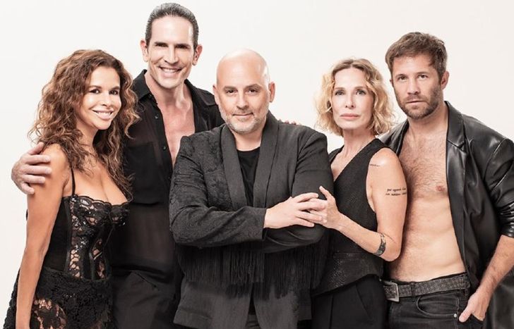 José María Muscari y el elenco de Sex.