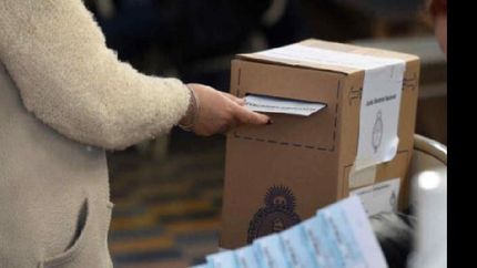 hubo demoras en la apertura de la votación.