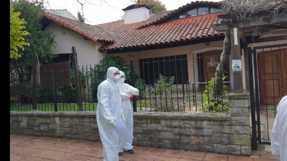 Covid: hacen un seguimiento de la salud de los abuelos contagiados en los geriátricos lomenses