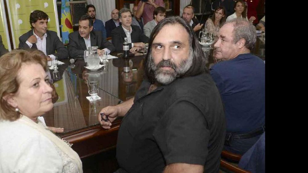 Los gremios insisten en la incorporación de la cláusula gatillo.