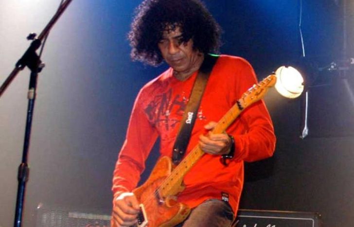 El Negro y su Telecaster.