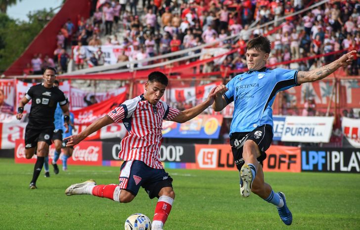 Los Andes y Temperley, con dos realidades opuestas.