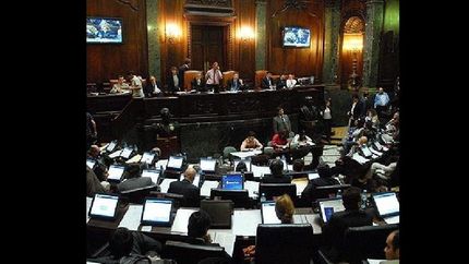 la legislatura portena relativizo la importancia de paro de mujeres