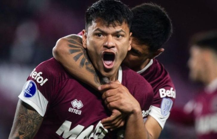 Walter Bou, el goleador de Lanús.