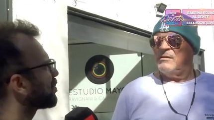 Alfa se enojó con un periodista.