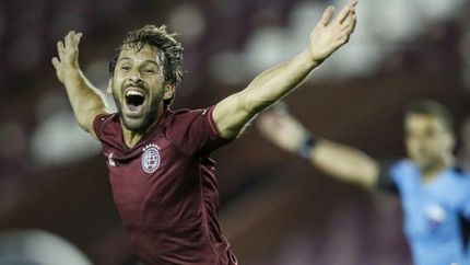 Quignón, en el festejo de su agónico gol contra Sao Paulo. Quignón, en el festejo de su agónico gol contra Sao Paulo.