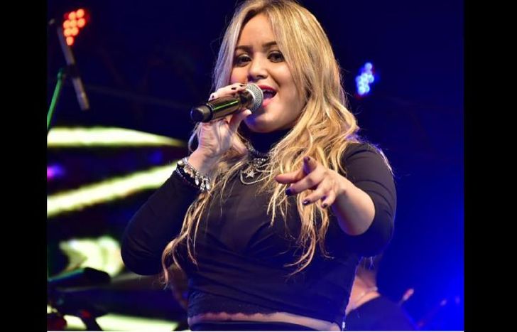 Karina cantará a las 20 en el escenario que se montará sobre Manuel Castro.