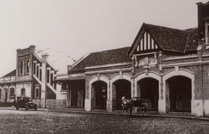 La visita guiada hará un repaso sobre la historia de Banfield, pero también estará centrada en el presente.