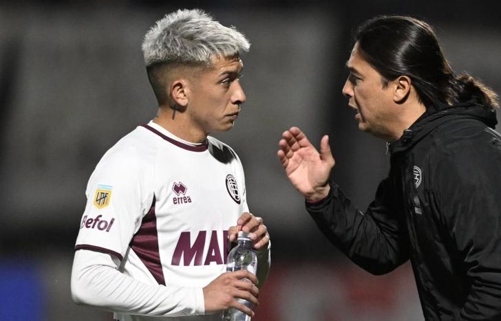 Salomón seguirá al frente de Lanús durante toda la Copa de la Liga.