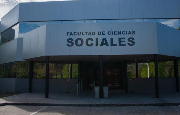 Abren inscripción a cursos en la UNLZ para adultos mayores.
