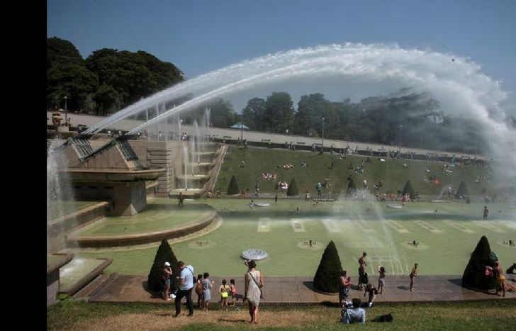 La ola de calor rompe récords en distintas regiones de Europa.