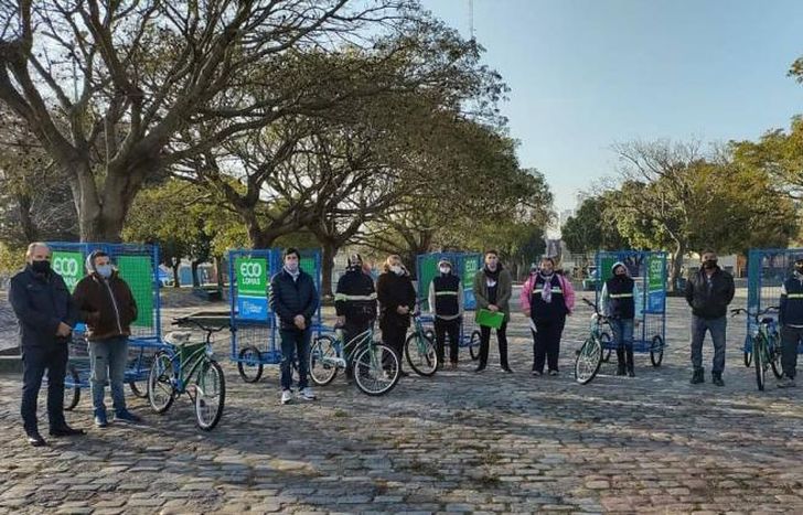 La entrega se realizó en la Plaza Libertad.