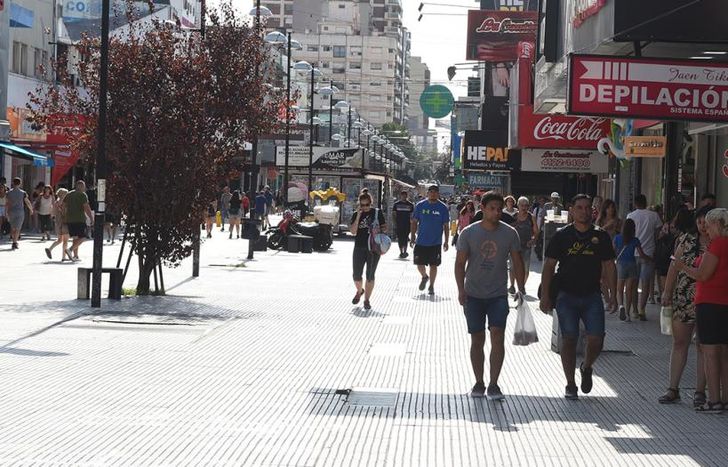 Este lunes, la máxima será de 27º.