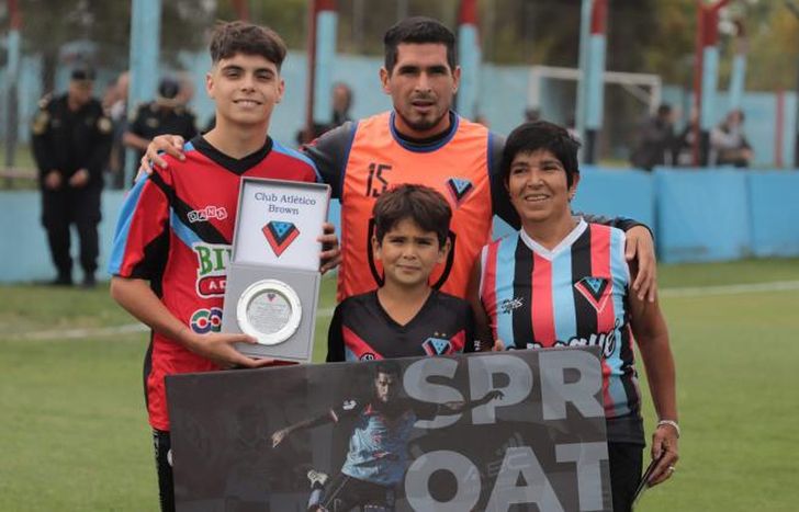 Matías Sproat fue parte importante en los dos ascensos de Brown.