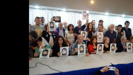 la familia de santiago maldonado apelo el cierre de la causa