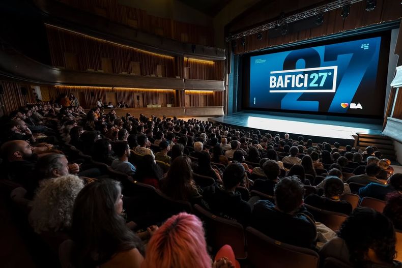 El Festival tuvo un éxito rotundo. Lomas de Zamora estuvo representado con el cortometraje dirigido por Julián.