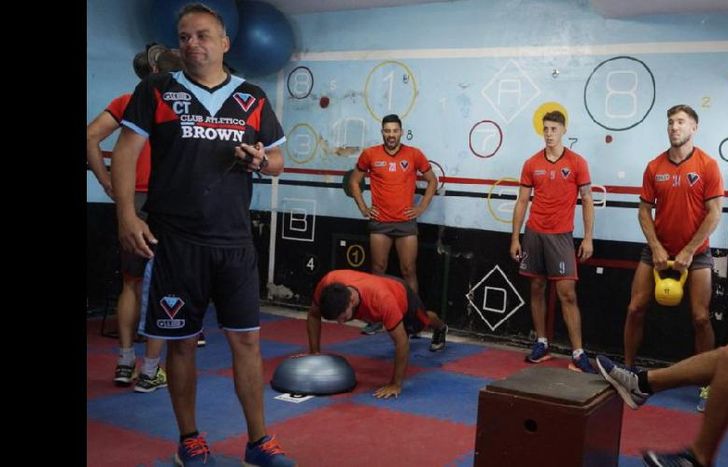 A las órdenes del profe Galeota, el plantel entrenó en Adrogué.