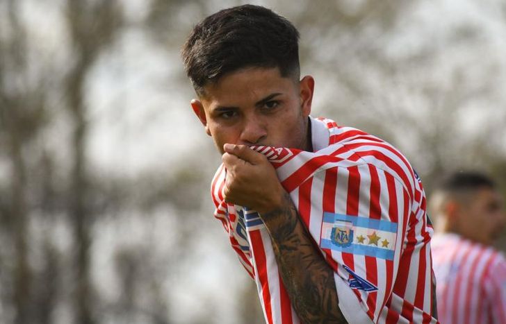 Así celebró Luis Pérez su primer gol en Los Andes.